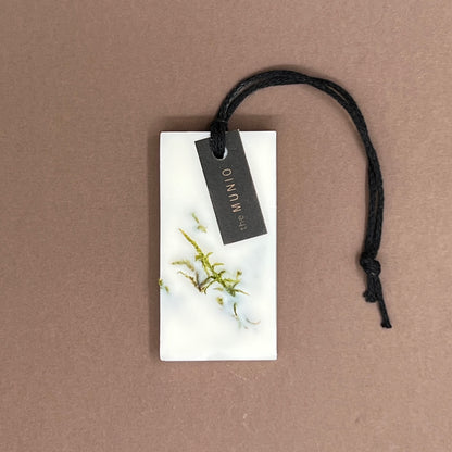 Moss wax bar freshener
