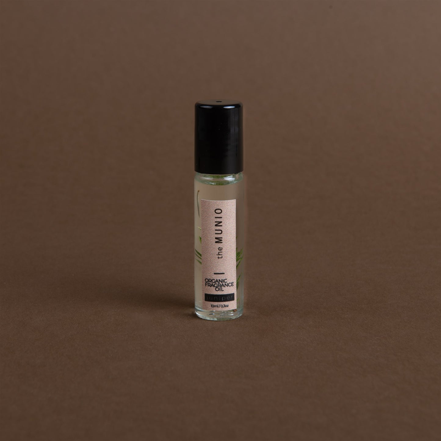 Juniper organic fragrance oil with roll