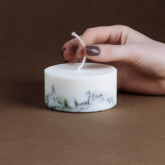 Moss mini pillar candle