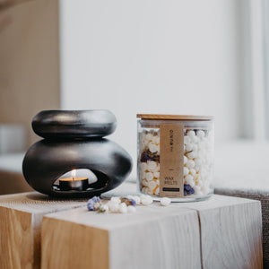 Black ceramic wax melter