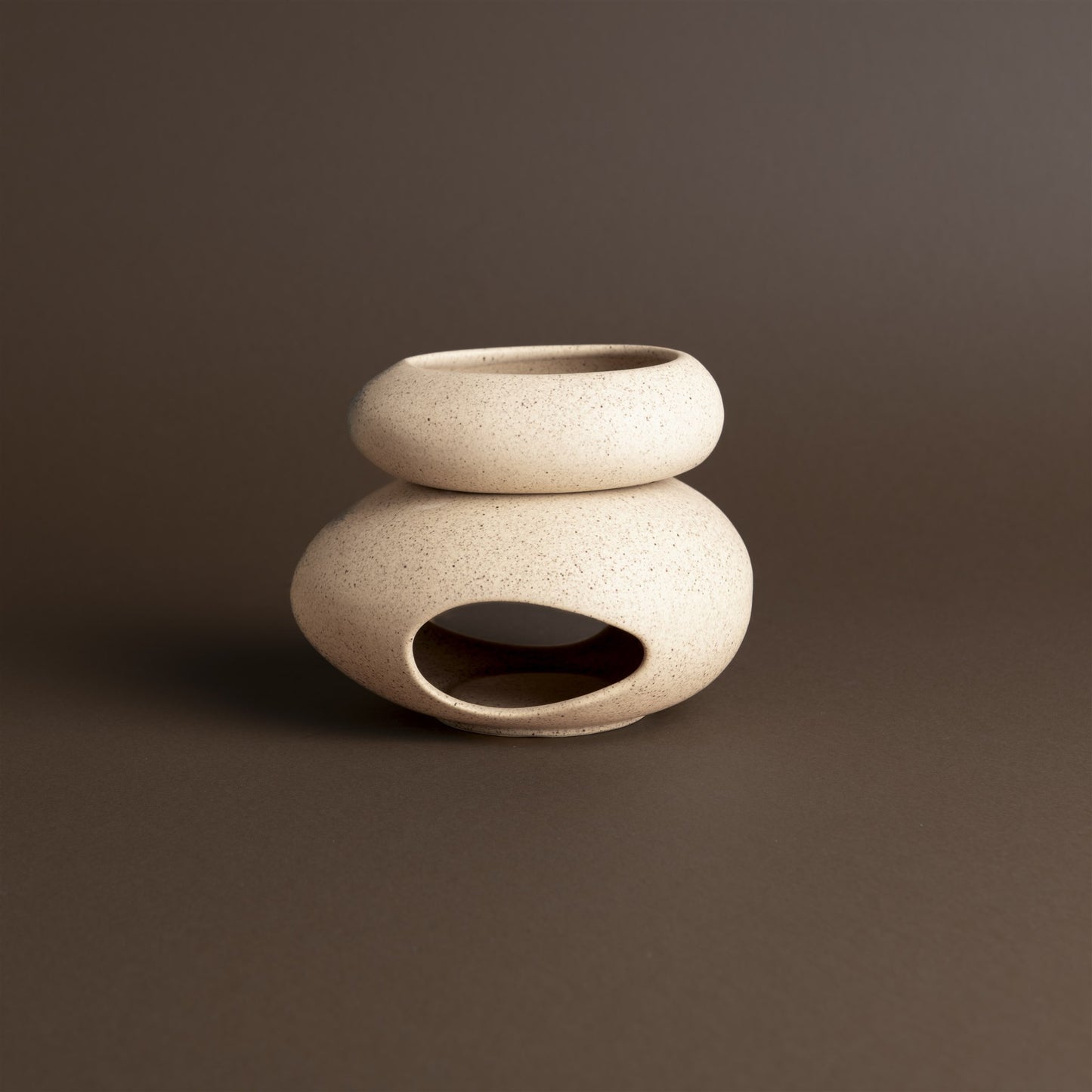 Beige ceramic wax warmer